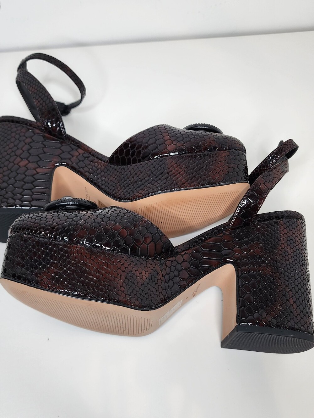 Kurt Geiger Chelsea  Black Faux-Snakeskin Platform Slingback Heels Size 40/US 9 - Picture 6 of 11